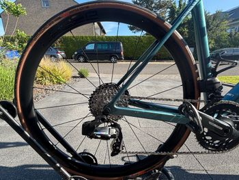 Used Canyon Ultimate CF SLX 8 Force AXS 2024 2024 Road & Gravel, Green — image 14 of 15