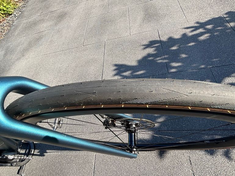 Used Canyon Ultimate CF SLX 8 Force AXS 2024 2024 Road & Gravel, Green — image 6 of 15