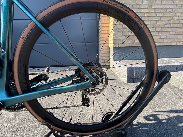 Used Canyon Ultimate CF SLX 8 Force AXS 2024 2024 Road & Gravel, Green — image 9 of 15