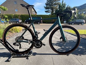 Used Canyon Ultimate CF SLX 8 Force AXS 2024 2024 Road & Gravel, Green — image 2 of 15