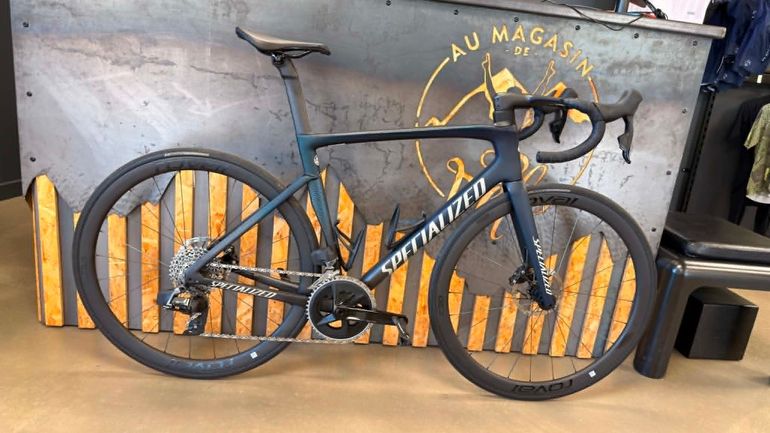 Used Specialized Tarmac SL7 Comp - Rival eTap AXS 2023 2023 Road & Gravel — image 1 of 3