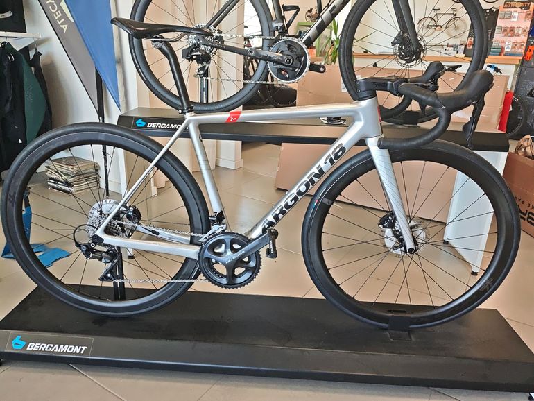 Used Argon 18 Gallium CS Disc (INT) SRAM Rival AXS 2024 2024 Road & Gravel — image 1 of 4