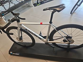 Used Argon 18 Gallium CS Disc (INT) SRAM Rival AXS 2024 2024 Road & Gravel — image 2 of 4