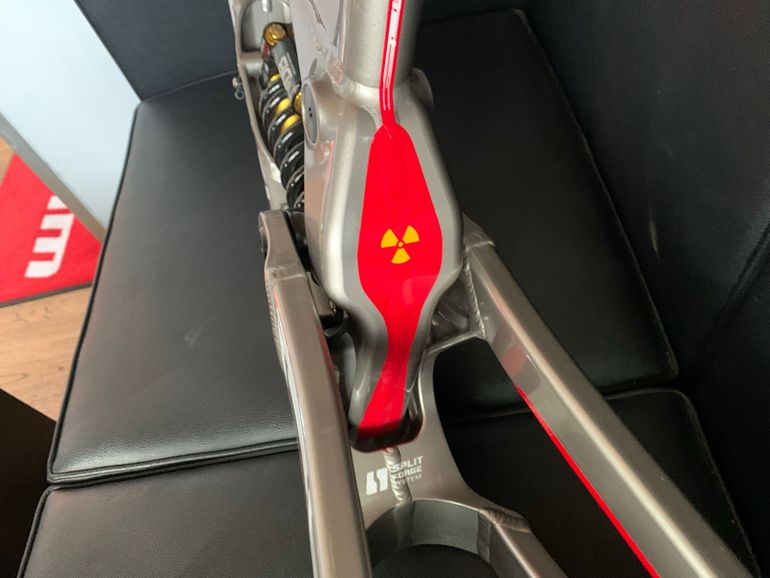Used Nukeproof Nukeproof Custom Frameset 2016 Mountainbike, Light Gray — image 5 of 8