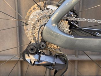 Used Bianchi Oltre Comp Ultegra Di2 2023 2023 Road & Gravel, Light Gray — image 10 of 10
