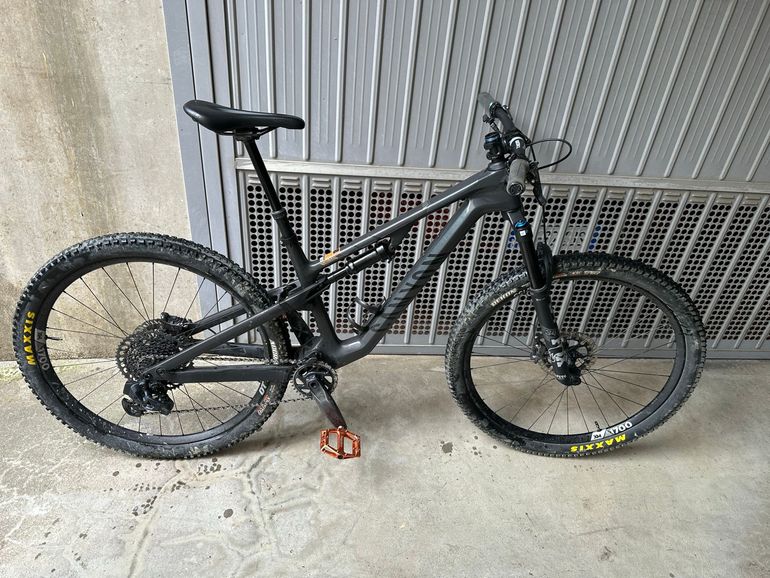 Used Canyon Neuron CF 9 AXS 2024 2024 Mountainbike — image 5 of 6