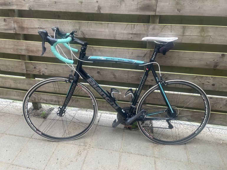 Used Bianchi Via Nirone Tiagra Compact 2015 2015 Road & Gravel, Blau — image 1 of 4