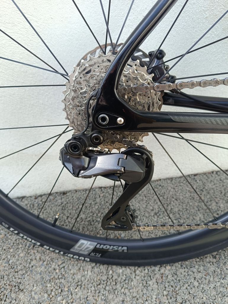 Used Bianchi Specialissima - Ultegra Di2 2022 2022 Road & Gravel, Black — image 5 of 5
