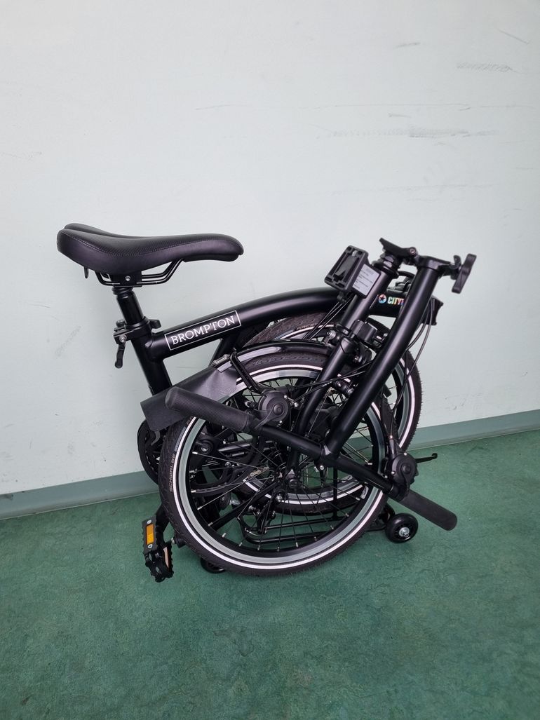Used Brompton C Line Explore - 6 Speed 2024 2024 Urban, Black — image 3 of 13