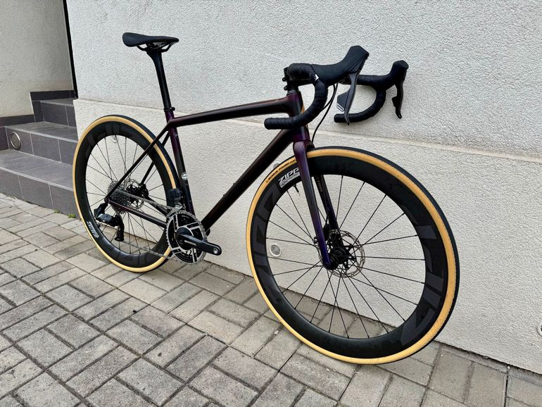 Used Specialized S-Works Aethos - SRAM Red eTap AXS 2022 2022 Road & Gravel, Purple — image 2 of 11
