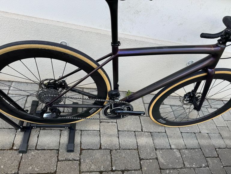 Used Specialized S-Works Aethos - SRAM Red eTap AXS 2022 2022 Road & Gravel, Purple — image 3 of 14