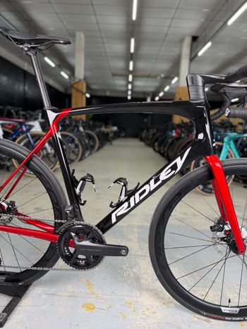 Used Ridley Fenix SLiC - Shimano Ultegra DI2 2x12sp 2022 2022 Road & Gravel, Black — image 8 of 21