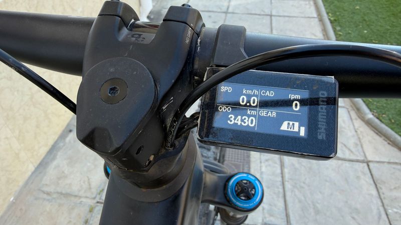 Orbea RISE M10 2024 2024 Mountainbike usato, Grigio chiaro — immagine 10 di 21