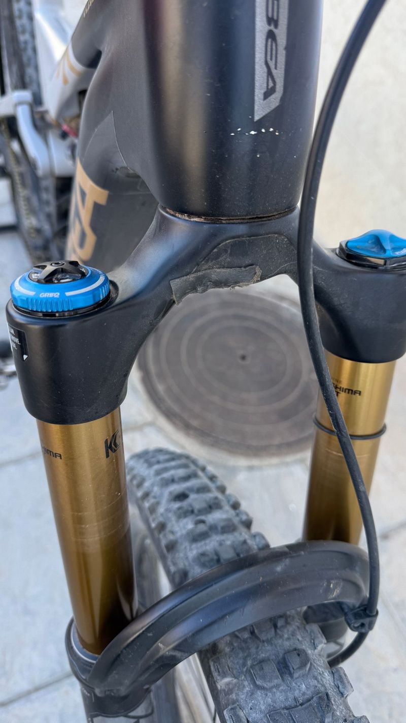 Orbea RISE M10 2024 2024 Mountainbike usato, Grigio chiaro — immagine 20 di 21