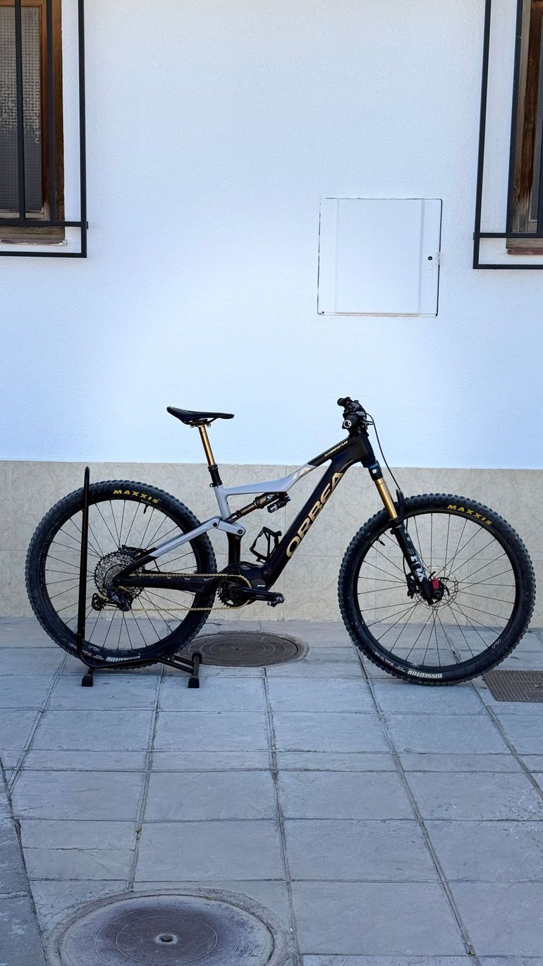 Used Orbea RISE M10 2024 2024 Mountainbike — image 2 of 21