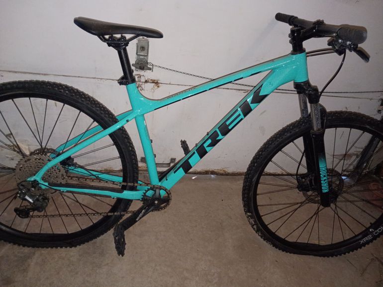 Used Trek Marlin 7 Gen 2 2023 2023 Mountainbike, Green, 27.5, 29 — image 2 of 3