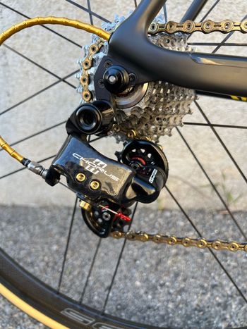 Used Canyon Ultimate Campagnolo Super Record 2015 Road & Gravel — image 4 of 15