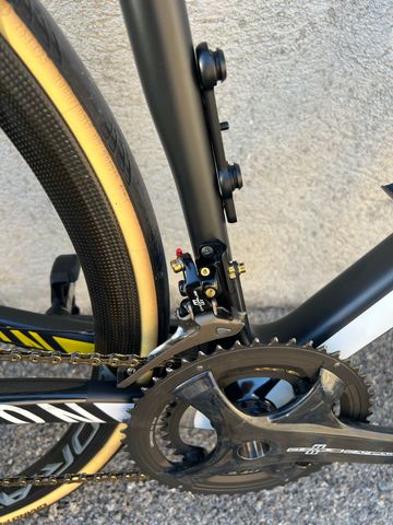 Used Canyon Ultimate Campagnolo Super Record 2015 Road & Gravel, Black — image 5 of 15