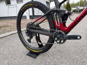Used Mondraker F-PODIUM CARBON DC 2022 2022 Mountainbike, Black, 29 — image 3 of 6