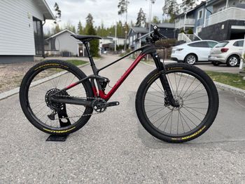 Used Mondraker F-PODIUM CARBON DC 2022 2022 MTB