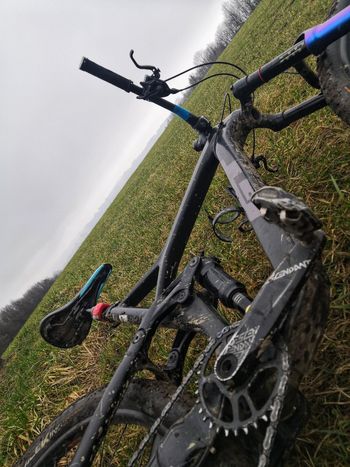Used GT Sensor Carbon Elite 2022 2022 Mountainbike, Nero — image 4 of 6