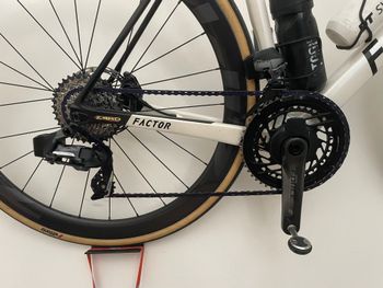 Used Factor O2 - SRAM Force w/ Power Meter 2024 2024 Road & Gravel, White — image 4 of 6