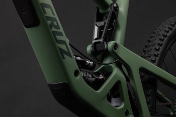 Used Santa Cruz Bronson 90 2026 2026 Mountainbike, Green, 29, 27.5 — image 7 of 7