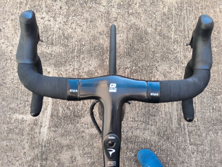 Used Pinarello Dogma F10 Rim Ultegra Di2 Bike 2019 2019 Road & Gravel, Black — image 6 of 12