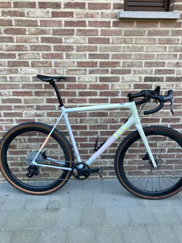 Tweedehands Specialized Crux Expert 2022 2022 Road & Gravel — afbeelding 1 van 9
