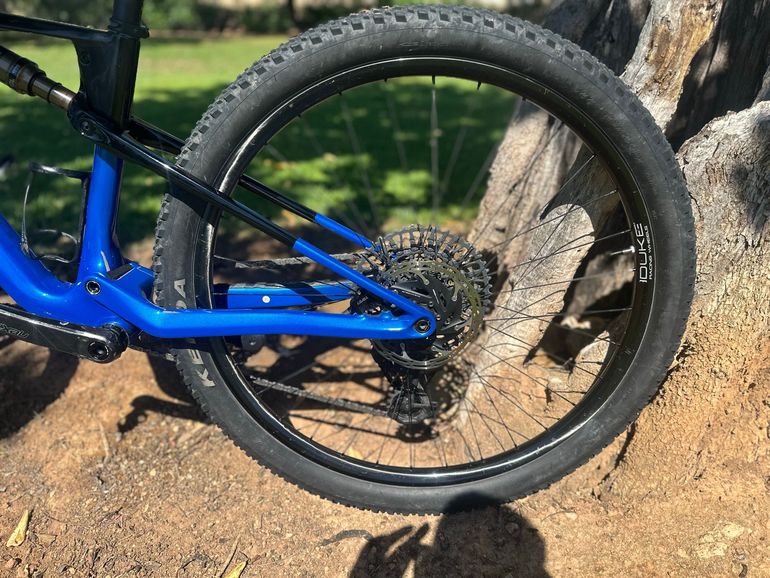 Used Orbea OIZ M-TEAM AXS 2024 2024 Mountainbike, Blue, 29 — image 11 of 17