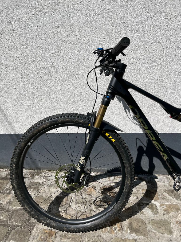 Used Orbea OIZ M10 2023 2023 Mountainbike — image 2 of 10