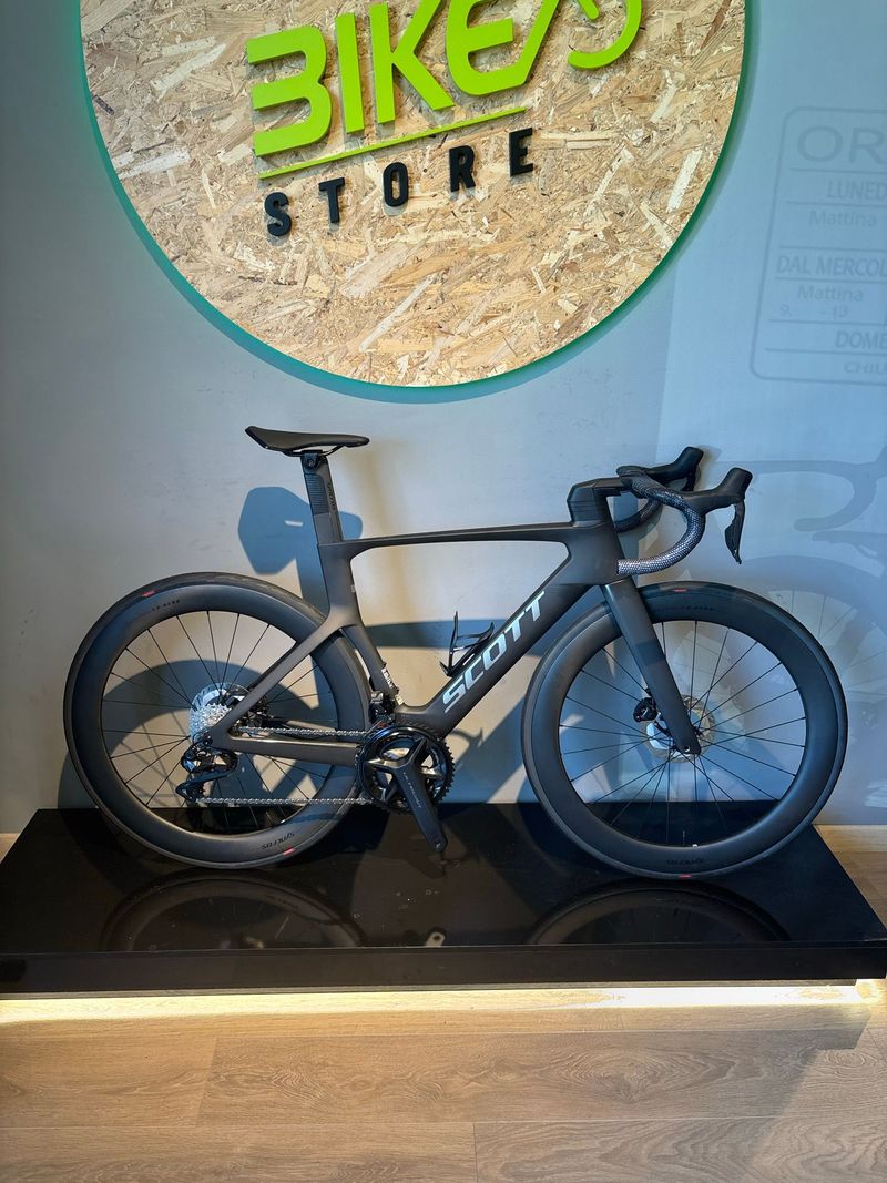 Used Scott Foil RC 10 2025 2025 Road & Gravel