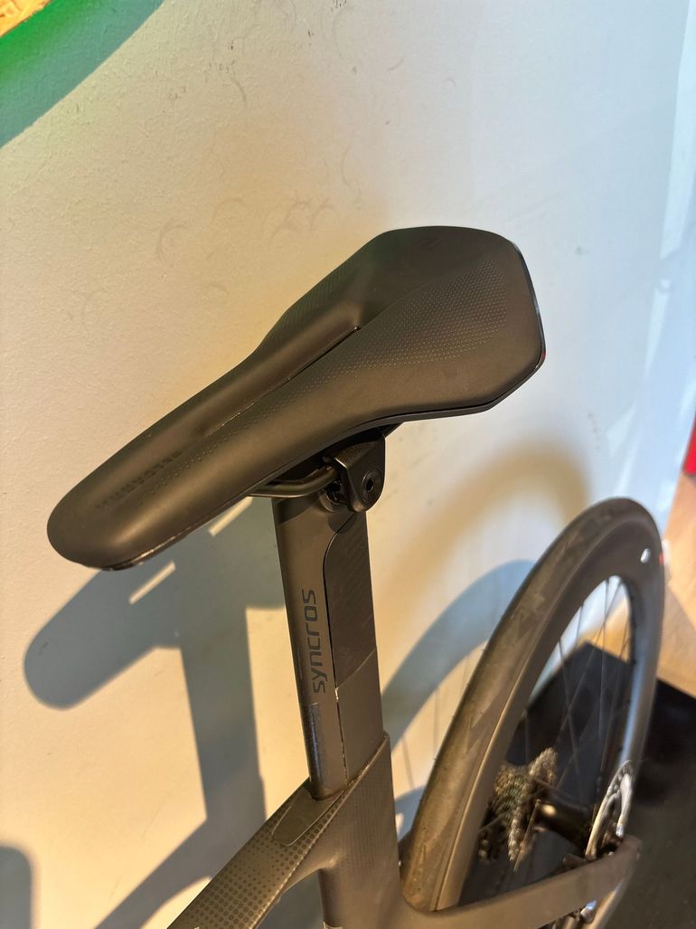 Used Scott Foil RC 10 2025 2025 Road & Gravel — image 9 of 15