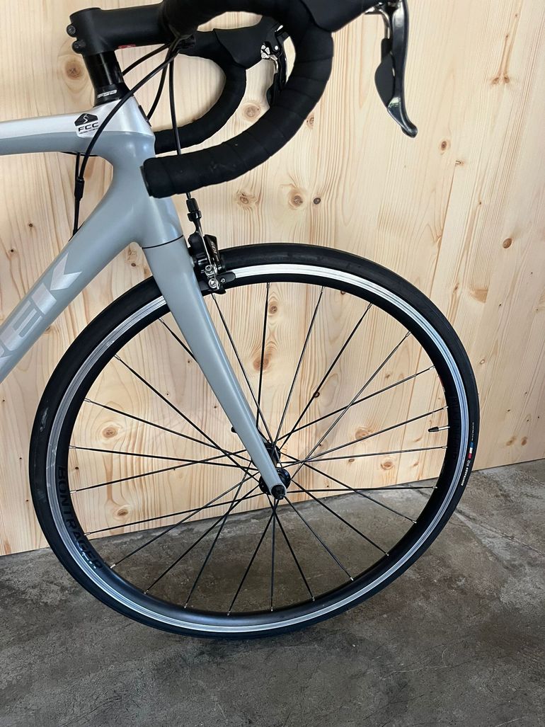 Used Trek Emonda Alr 5 2019 2019 Road & Gravel, Light Gray — image 5 of 9
