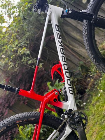 Brugt Mondraker F-PODIUM R 2024 2024 Mountainbike — billede 5 af 9