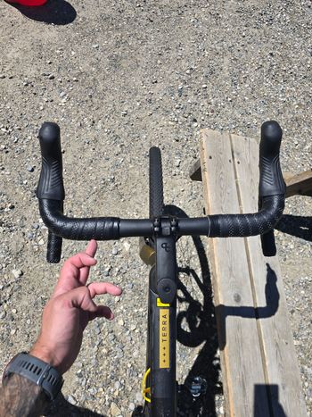 Used Orbea TERRA M30TEAM 2024 2024 Road & Gravel — image 7 of 7