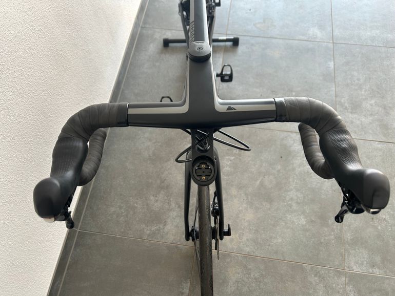 Used Canyon Aeroad CF SL Disc 8.0 2019 2019 Road & Gravel, Black — image 8 of 8
