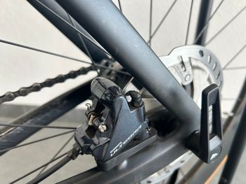 Used Canyon Aeroad CF SL Disc 8.0 2019 2019 Road & Gravel, Black — image 4 of 8