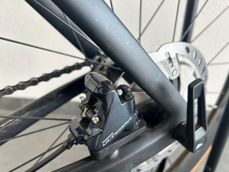 Used Canyon Aeroad CF SL Disc 8.0 2019 2019 Road & Gravel, Black — image 4 of 8
