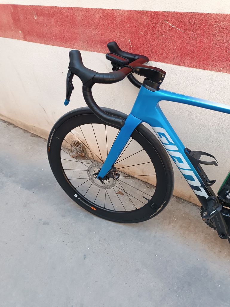 Used Giant Propel Advanced Pro 0 2024 2024 Road & Gravel, Blue — image 4 of 15
