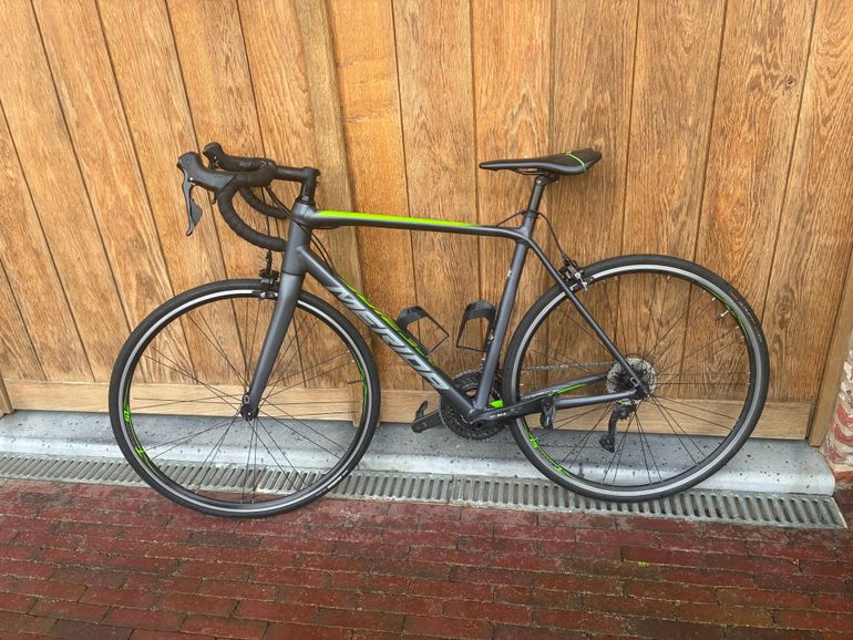 Used Merida SCULTURA 400 2019 2019 Road & Gravel, Black — image 1 of 3