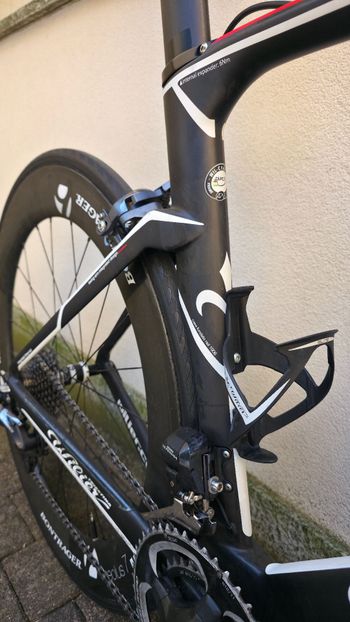 Used Wilier Cento1air Shimano Ultegra Di2 2018 Road & Gravel, Black — image 11 of 12