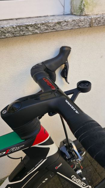 Used Wilier Cento1air Shimano Ultegra Di2 2018 Road & Gravel, Black — image 6 of 12