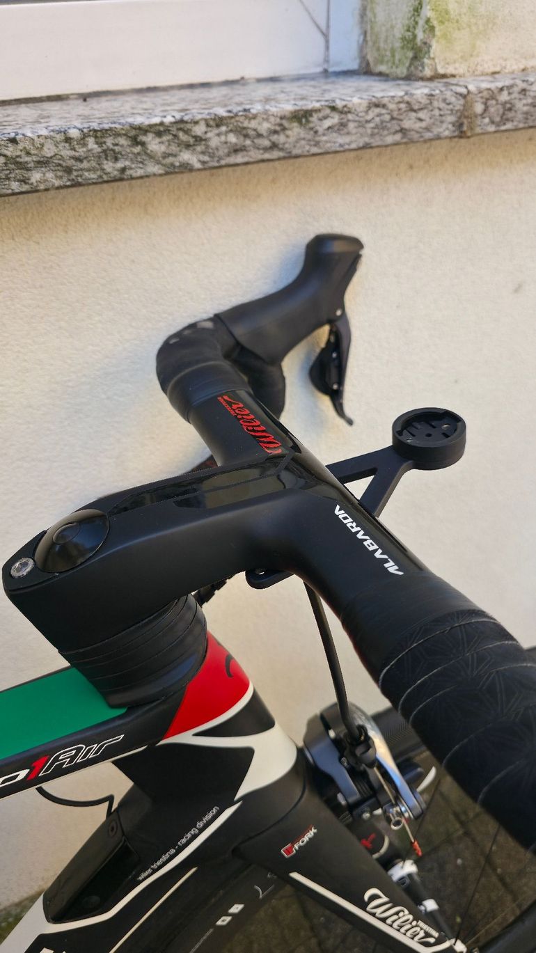 Used Wilier Cento1air Shimano Ultegra Di2 2018 Road & Gravel, Black — image 6 of 12