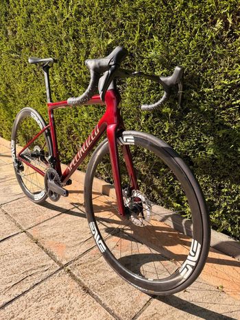 Used Specialized Tarmac SL8 Pro - Shimano Ultegra Di2 2026 2026 Road & Gravel, Red — image 7 of 8