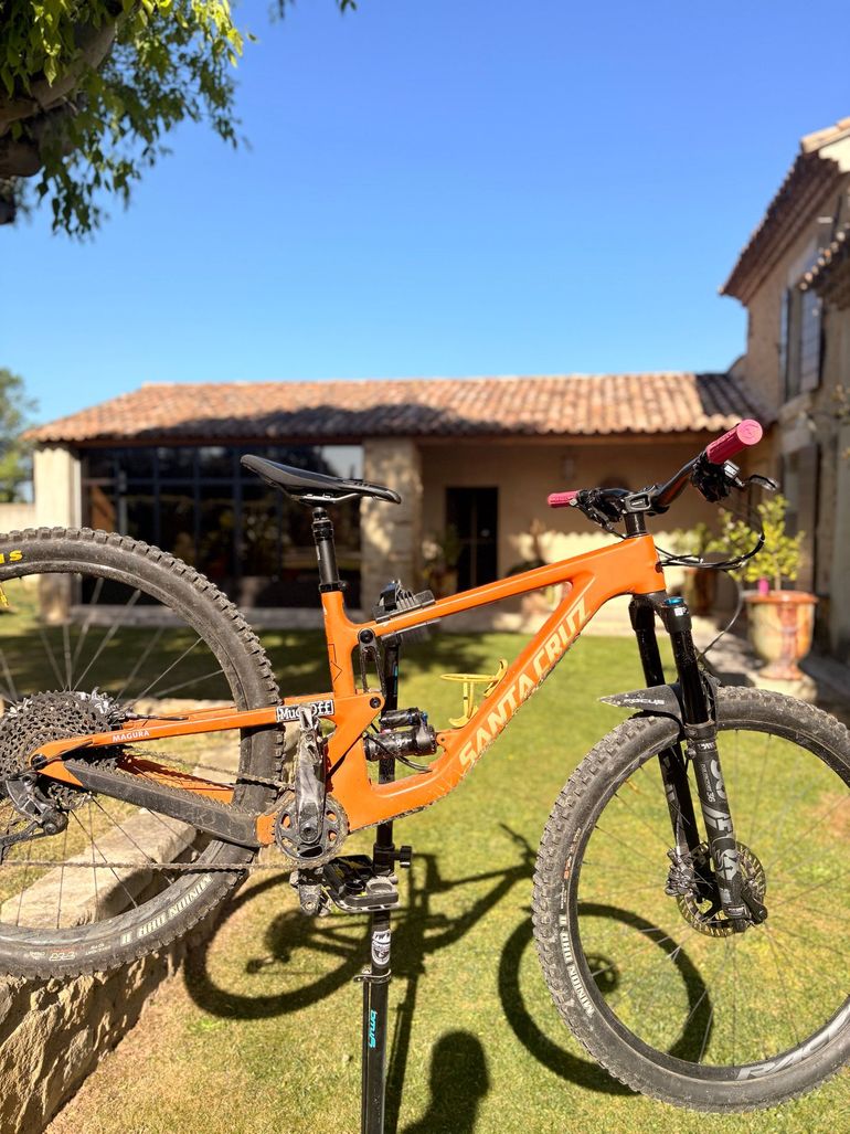 Used Santa Cruz Hightower S / Carbon C / 29 2021 2021 Mountainbike, Orange, 29 — image 2 of 3