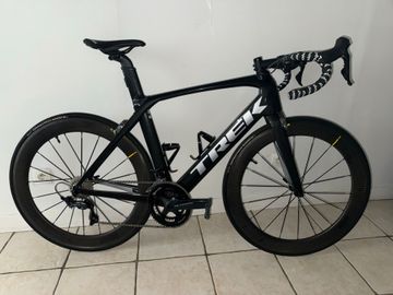 Gebrauchtes Trek Madone SL 6 2019 2019 Road & Gravel, Schwarz — Bild 1 von 3
