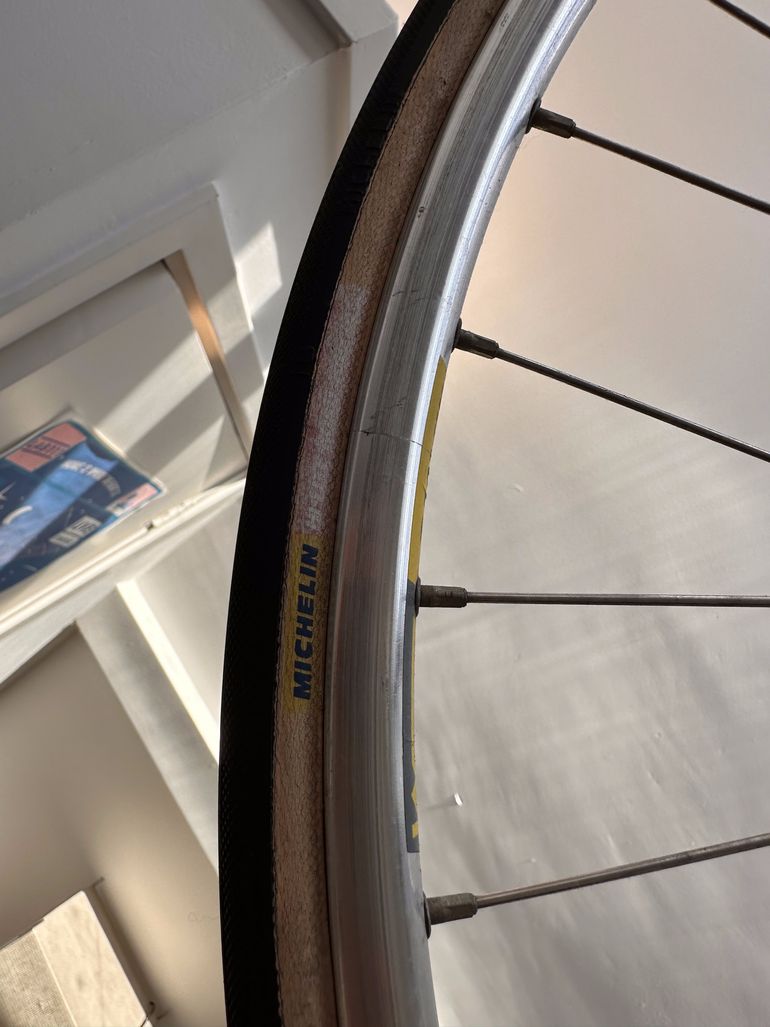 Used Peugeot Comète 1990 Road & Gravel, Light Gray — image 8 of 13