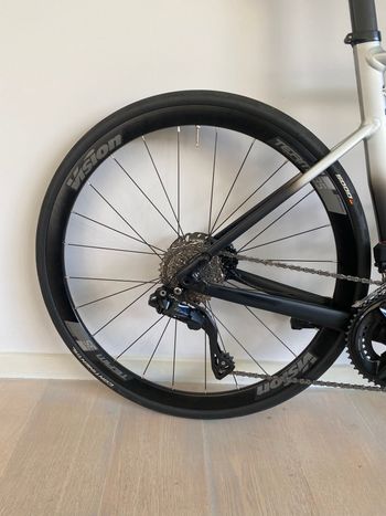 Used Specialized Allez Sprint LTD - Shimano 105 Di2 2023 2023 Road & Gravel — image 3 of 7