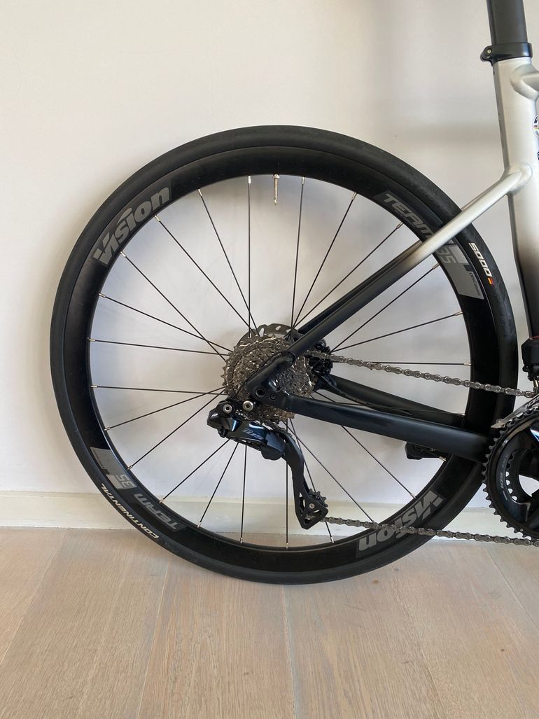 Used Specialized Allez Sprint LTD - Shimano 105 Di2 2023 2023 Road & Gravel — image 3 of 7